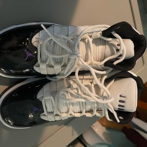 size 5.5Y jordan’s